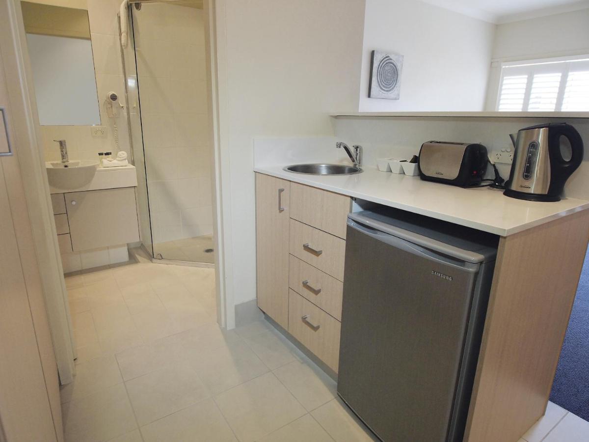 โอ๊คส์ พอร์ตสตีเฟ่นส์ แปซิฟิกบลู รีสอร์ต Aparthotel ซาลามานเดอร์เบย์ ภายนอก รูปภาพ