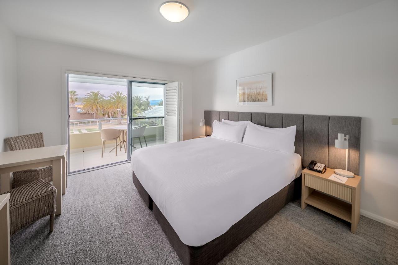 โอ๊คส์ พอร์ตสตีเฟ่นส์ แปซิฟิกบลู รีสอร์ต Aparthotel ซาลามานเดอร์เบย์ ภายนอก รูปภาพ